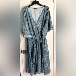 BloomChic Plus Size Women’s Dress Size 30